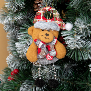 Ornamen Natal Boneka Santa, Manusia Salju, Beruang, Rusa Kutub dari Kain Felt, Gantungan Hias dengan Topi dan Syal Bermotif Kotak-kotak, Dekorasi Pohon Natal, Hadiah - Product Image 6