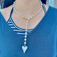 Collier tendance CH-LAN2193 avec perles rondes, collier en Y avec perles, collier avec breloques en forme de cœur en émail multicolores, bijoux en gros