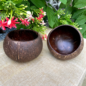 CUENCO DE CÁSCARA DE COCO CON ACEITE A PRUEBA DE AGUA PARA HACER VELAS-CÁSCARA DE COCO VACÍA/COCO-MARCA ECO - Product Image 1