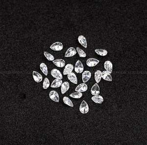 Par de Pendientes y Colgante con Diamante Cultivado en Laboratorio en Forma de Pera, Certificado IGI, Corte Antiguo Único, 6.0x4.0mm - Product Image 3