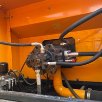 Excavadora de cadenas Hyundai 305LC-9T usada de 30.5 toneladas con motor Cummins en excelentes condiciones, caja de cambios y bomba certificadas por EPA/CE, origen Corea.