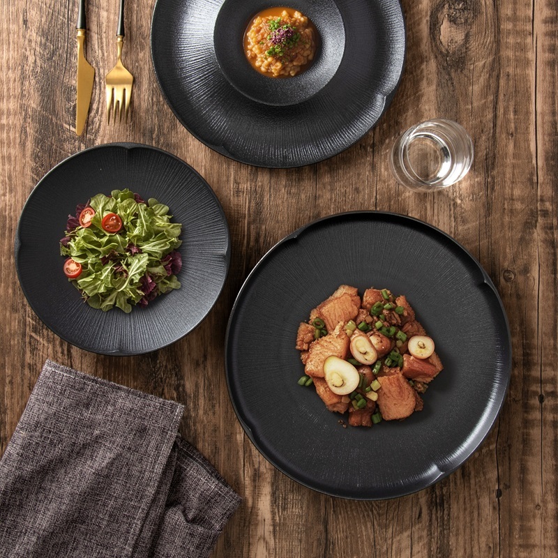 Ceramic Black Plate Handmade Glazed Assiettes