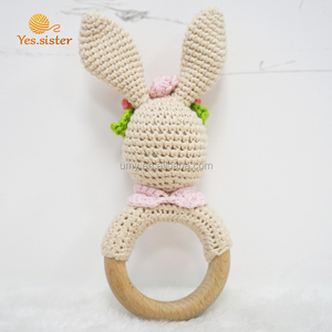 Mode chaude En Bois de Hêtre <span class=keywords><strong>Anneau</strong></span> <span class=keywords><strong>Crochet</strong></span> Lapin <span class=keywords><strong>Hochet</strong></span> <span class=keywords><strong>Anneau</strong></span> De Dentition Jouet - Product Image 2