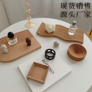 Bandeja de madera de haya ondulada de agua de estilo nórdico personalizada para servir comida y té - Product Image 6