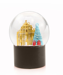 Ciondolo personalizzato in resina natalizia Snowglobe acqua placcato in oro con artigianato architettonico - Product Image 1