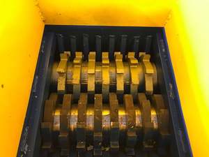 Industrial Waste Film Bottle Bag Strap <b>Tire</b> Recycling Double Shaft 3kW Plastic Shredder <b>Machine</b> High Safety Multi-Voltage Pump I - Product Image 6
