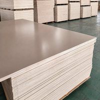 Panneau de contreplaqué peint en mélamine E0 18 mm 2440x1220 mm pour mobilier d'hôtel moderne