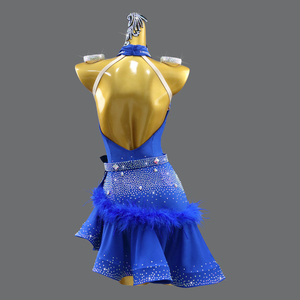 Robe de danse latine personnalisable en Spandex pour femmes, avec strass thermocollés, <span class=keywords><strong>col</strong></span> halter et jupe ajourée, idéale pour les compétitions. - Product Image 5