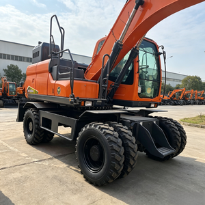 Excavatrice sur pneus robuste DX150W offrant une performance de creusement stable pour les projets de construction auxiliaire routière, solution de fourniture orientée. - Product Image 3