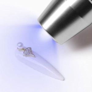 Linterna UV Pequeña de 365nm, Recargable por USB, Portátil, Luz Púrpura de 365nm - Product Image 5