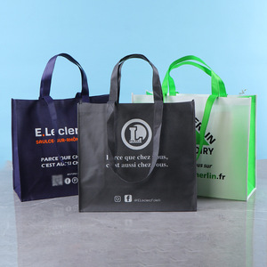 Sacs fourre-tout non tissés personnalisés avec impression de logo pour le shopping et la promotion - Product Image 1
