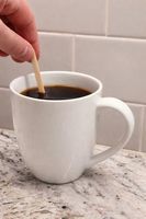 Bâtonnets à café en bois en gros, agitateurs jetables en bambou robustes, ustensiles compostables et durables pour restaurants