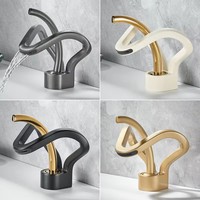 Robinets de lavabo Cascade Robinet de salle de bain Mitigeur de lavabo Mitigeur Bain Noir Robinet Laiton Évier Grue à eau Argent