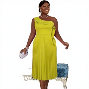 Robe de Noël plissée vintage asymétrique sans dos en tricot patchwork à taille naturelle pour femme - Product Image 2