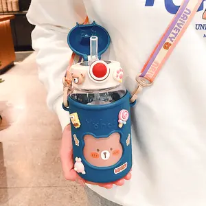 Оптовая продажа, переносная 3D-наклейка, пластиковая бутылка для воды с соломой, милая детская Студенческая бутылка с изображением медведя с крышкой