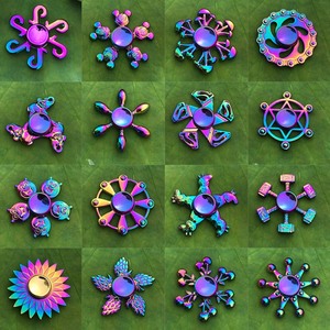 2025 Penjualan Langsung Pabrik Fidget Spinner Baru Oem Paduan Logam Keren Hand Spinner Penghilang Stres Pelangi Metal Fidget Spinner Natal - Product Image 4