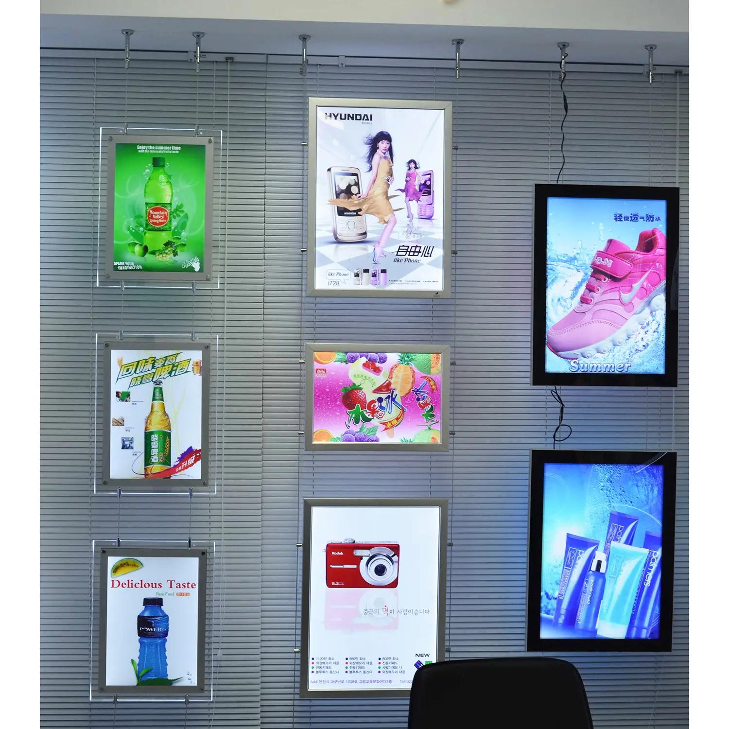 Panneau d'affichage de magasin illuminé en acrylique à led magnétique, panneaux commerciaux, cadre d'affichage suspendu, boîte à lumière agent durable, fenêtre