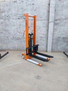 Montacargas Manual de Alta Calidad, Gran Capacidad, 1.6M, Apilador de Camiones para Carga y Descarga, Transpaleta - Product Image 3