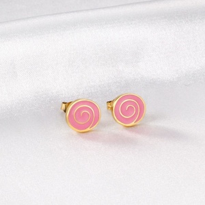 ต่างหูเด็กแบบติดหูเคลือบทอง 18k ทำจากสแตนเลส รูปอาหารน่ารักๆ เช่น ขนมปังและผัก - Product Image 3