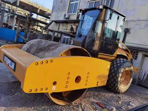 Compactadora de Tierra CAT CS683E con 182 HP de Potencia, 30 Hz de Fuerza y Capacidad para Pendientes de 80% para Profesionales - Product Image 4