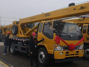 Grue de camion fiable TC80C4, 25,1 m, capacité de 8 500 kg, moment de levage de 320 kNm pour les opérations générales - Product Image 4