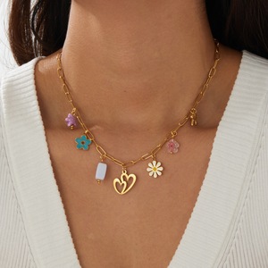Gold Plated Daisy Flower Double Heart Pendant Necklace For Women Daily Wear Gift Charm Jewelry N4256 - Product Image 2