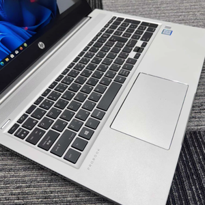 Ordinateur Portable HP <span class=keywords><strong>ProBook</strong></span> <span class=keywords><strong>450</strong></span> <span class=keywords><strong>G6</strong></span>, avec Processeur Intel Core i5-8265U, 8 Go de RAM et 256 Go de Stockage - Product Image 4