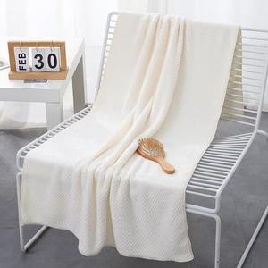 Serviette de bain et de plage rectangulaire en polaire corail à motif ananas, <span class=keywords><strong>s</strong></span>échage rapide, pour adultes, bordure haute densité, grande taille, usage domestique, vente en gros - Product Image 6