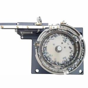 Tornillo de resorte vibratorio de alimentación automática, materiales plásticos electrónicos con equipo alimentador de cuenco vibratorio automático lineal - Product Image 3