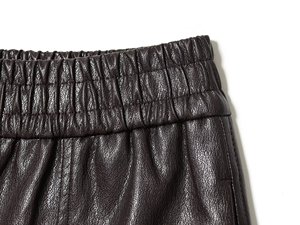 PB&ZA Nuovi Arrivi Primavera 2026: <span class=keywords><strong>Shorts</strong></span> Casual da Donna a Vita Alta in <span class=keywords><strong>Ecopelle</strong></span> Elasticizzata - Product Image 5