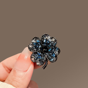 2025 elegante nuevo hermoso broche de Corea Peal broches de traje de mujer para boda fiesta compromiso o regalo - Product Image 4