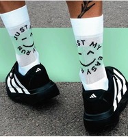 Chaussettes de course à compression personnalisées de haute qualité, chaussettes de sport élastiques professionnelles pour le cyclisme, pour hommes
