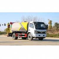 Camion de lutte contre la poussière routière Dongfeng 4X2 de 8,8 m³ équipé d'un pulvérisateur télécommandé de 30 m