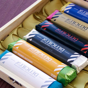 <strong>Graceful</strong> Paper Chocolate Box Perfect for Gifting Assorted Chocolate Treats, Ideal for Sweet Tooth Lovers - Product Image 3