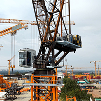 Grúa Torre Articulada CTL110-4015 de 6 Toneladas, Alcance de 30m-40m, Altura Máxima de 102m, con Componentes Principales con Certificación CE