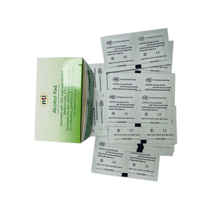 Tampons d'alcool en tissu épais stériles pour une meilleure absorption - Product Image 1