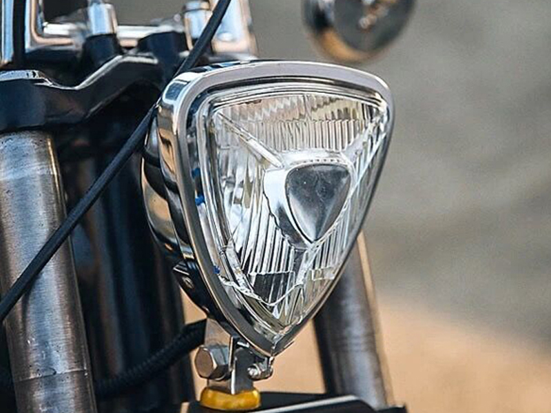 Faro A LED 12V Per Moto Stile Retrò - Triangolare, Impermeabile, 55W - Universale Per ATV E Fuoristrada - Materiale Acciaio Inossidabile