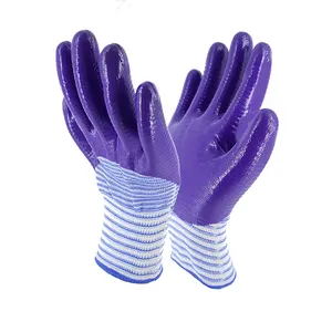 Les gants durables U3 13G blancs et bleus de polyester ont plongé les gants pourpres de nitriles de sécurité pour le travail industriel