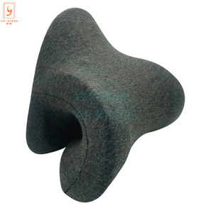 หมอนนวดหนัง PU รองรับคอ นวดกระดูกต้นคอ รูปทรงลูกบอลรักบี้ - Product Image 2