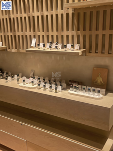 Exhibidor <span class=keywords><strong>de</strong></span> Perfumes Acrílico Personalizado, Mueble <span class=keywords><strong>de</strong></span> Exhibición <span class=keywords><strong>de</strong></span> Perfumes <span class=keywords><strong>de</strong></span> Alta Gama para <span class=keywords><strong>Tiendas</strong></span> <span class=keywords><strong>de</strong></span> Perfumes <span class=keywords><strong>de</strong></span> Alta Calidad en Línea - Product Image 4