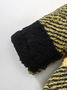 Chaqueta de Punto Cálida Personalizada al por Mayor, Productos Más Vendidos, Chaqueta con Cierre y Diseño a Cuadros Antipelusas para Niños y Niñas - Product Image 3