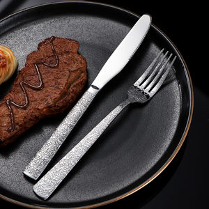 Juego de <span class=keywords><strong>cubiertos</strong></span> de lujo Vintage tallado <span class=keywords><strong>cubiertos</strong></span> de acero inoxidable tenedor cuchillo cuchara <span class=keywords><strong>para</strong></span> boda juego de <span class=keywords><strong>cubiertos</strong></span> de oro y plata a granel - Product Image 4