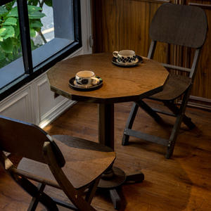 Ensemble <span class=keywords><strong>de</strong></span> <span class=keywords><strong>table</strong></span> et chaises pliantes en bois pour l'extérieur, design à bords ondulés, mobilier <span class=keywords><strong>de</strong></span> <span class=keywords><strong>jardin</strong></span>, patio, café, bistrot, décoration portable - Product Image 1