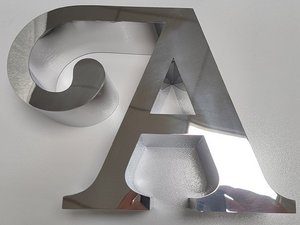 Machine de soudage laser 750W avec une consommation d'énergie de 1 <span class=keywords><strong>kWh</strong></span> par heure, conception à double usage : portable et sur table - Product Image 5