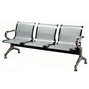 Sillas de espera Tenzo de 3 asientos en fila con estructura metálica y reposabrazos para uso en aeropuertos, hospitales y estaciones de tren. - Product Image 2