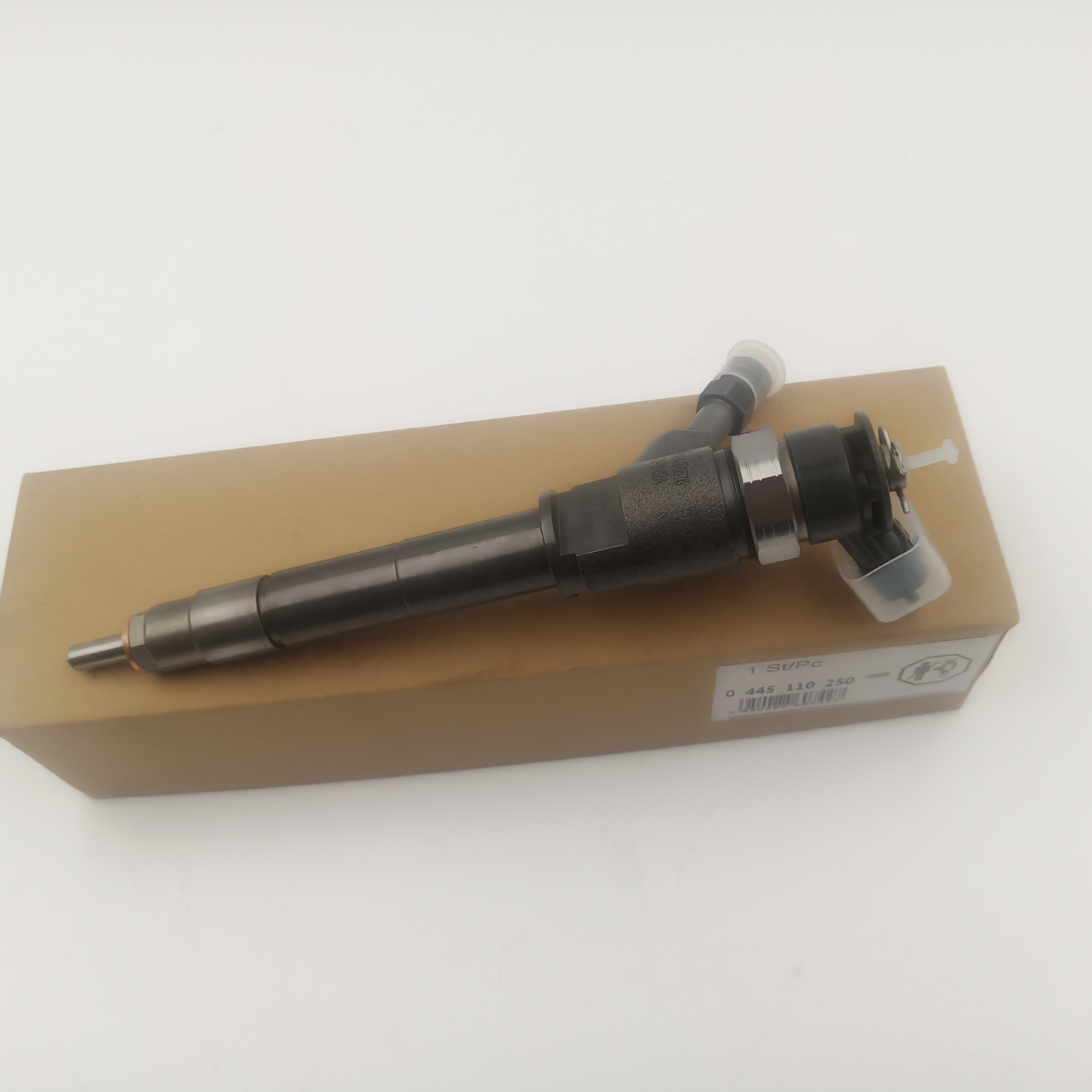 New China Made Common Rail Injector 0445110250 Original Diesel Engine Fuel Injector 0 445 110 250 On Sale
