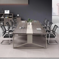 Mobilier de bureau moderne et luxueux et haut de gamme ensemble table et chaises de réunion en bois pour les conférences et les réceptions dans les écoles et les hôtels