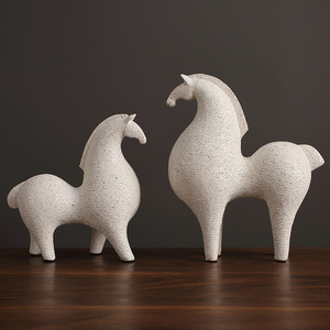 Juego de 2 Figuras Abstractas de Caballo Tang, Cerámica Hecha a Mano, Decoración de Mesa para Sala de Estar, Decoración del Hogar - Product Image 1