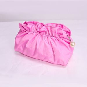 Bolsas Organizadoras de Cosméticos de Viaje para Mujer, Personalizadas al por Mayor, Portátiles, Resistentes al Agua, de Nailon, con Cierre de Perlas y Diseño Plegado en Forma de Nube - Product Image 3