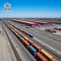 Entrepôt logistique multi-emplacements en structure métallique avec quai de chargement pour conteneurs pour centre de distribution